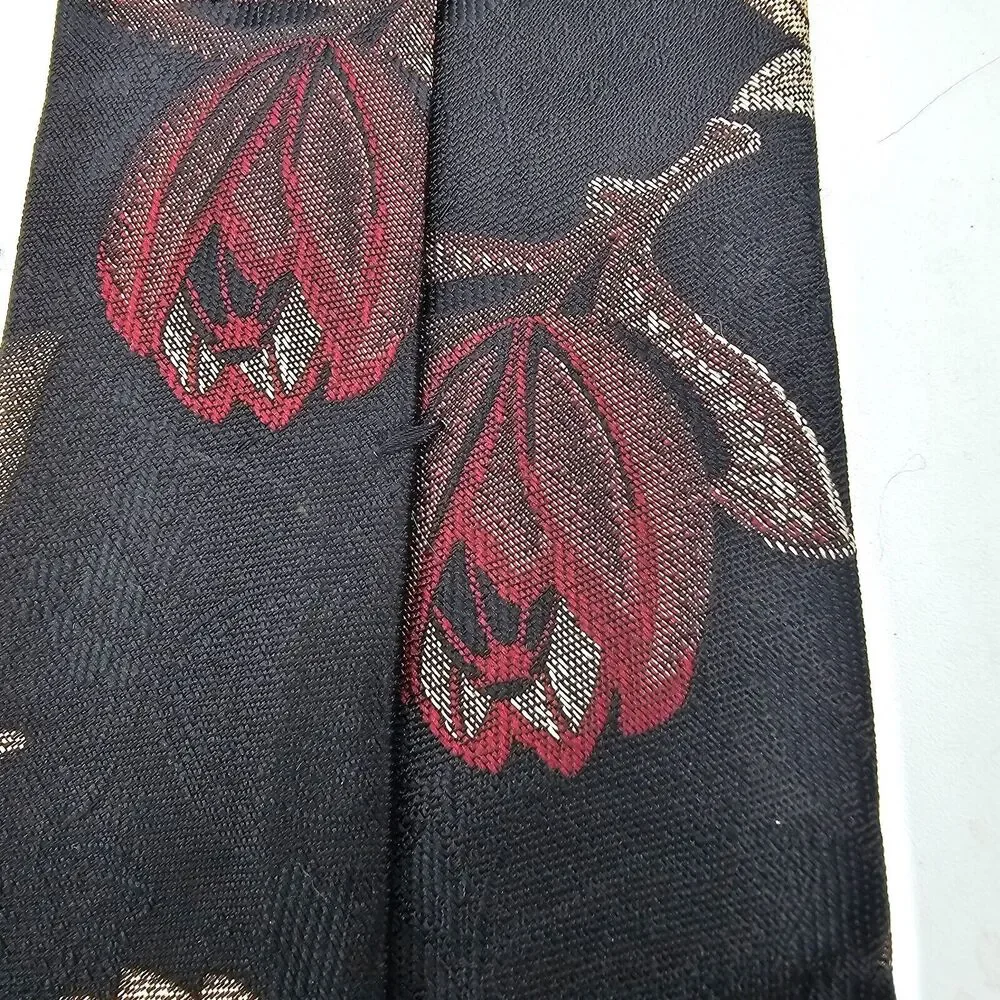 Mens Necktie Black Muilti Colored Towncraft, size 58x 3.5 inch Vintage